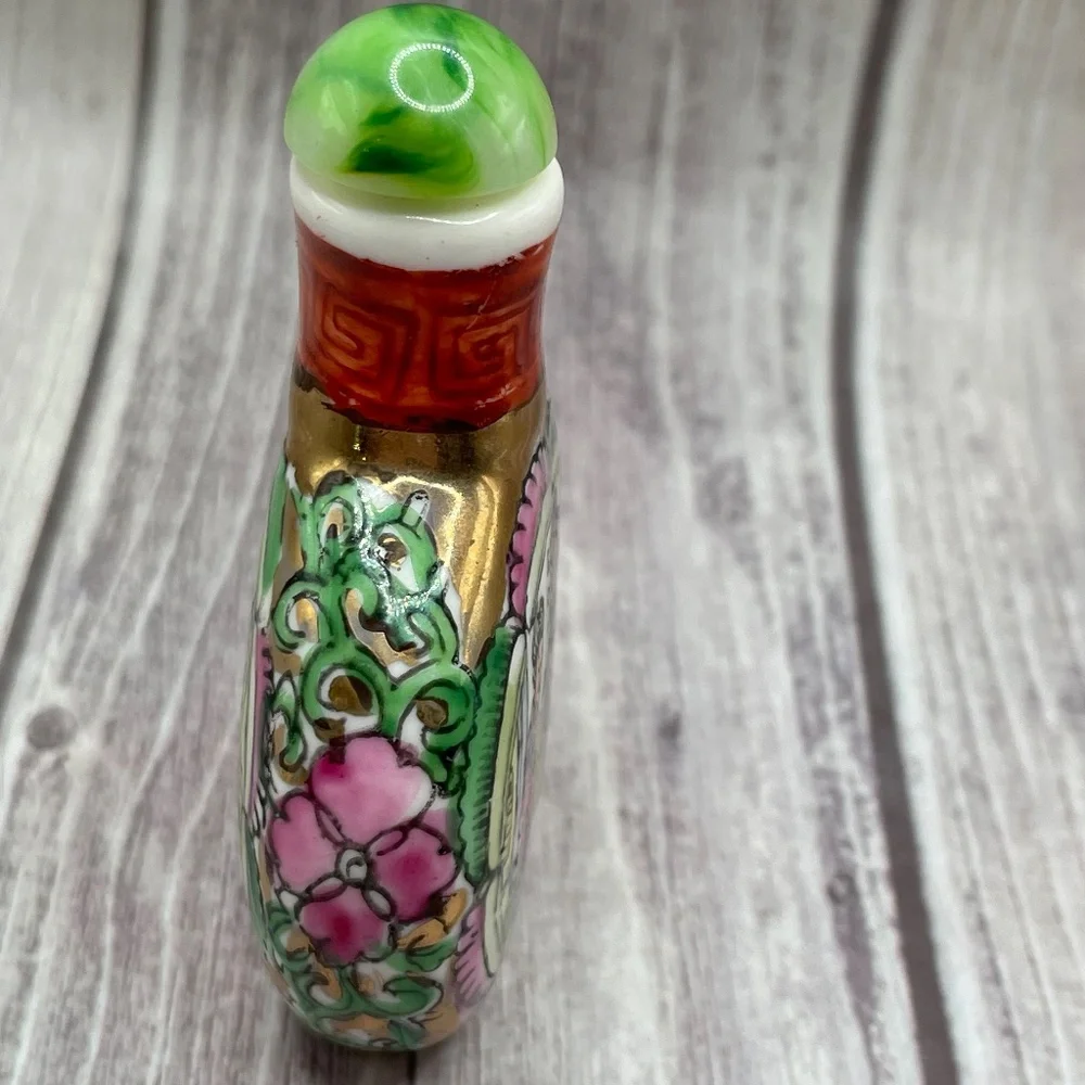 Vintage Chinese Painted Snuff Bottle - Picture 3 of 12